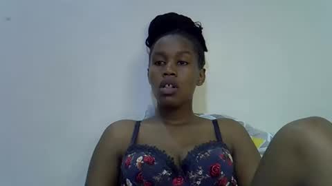 sweet_brown9 online show from 09-30-25, 10:04