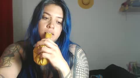 Bubbles online show from 09-25-25, 01:31