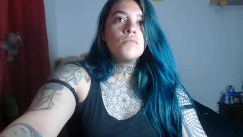 Bubbles online show from 06-17-26, 01:52
