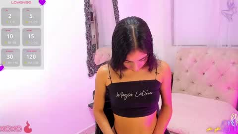 Snapshot of sweet_caandyy chatting on 05-15-26, 09:11 sweet caandyy online show from 05-15-26, 09:11