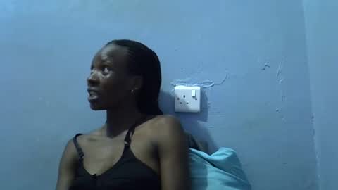 sweet_candie01 online show from 05-05-26, 06:43