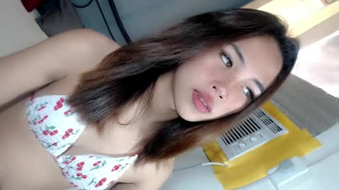 sweet_cassy12 online show from 05-08-26, 03:23