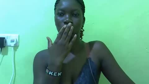 Snapshot of sweet_cherie1 chatting on 04-05-26, 05:04 sweet_cherie1 online show from 04-05-26, 05:04