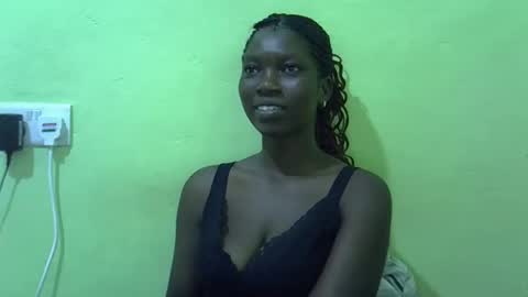 Snapshot of sweet_cherie1 chatting on 04-09-26, 06:19 sweet_cherie1 online show from 04-09-26, 06:19