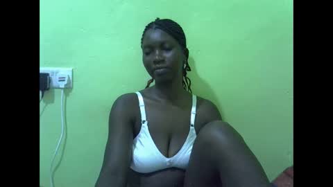 Snapshot of sweet_cherie1 chatting on 04-10-26, 06:34 sweet_cherie1 online show from 04-10-26, 06:34