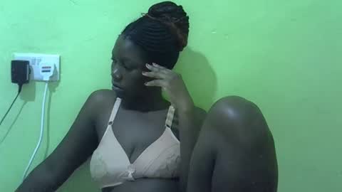 Snapshot of sweet_cherie1 chatting on 04-21-26, 05:28 sweet_cherie1 online show from 04-21-26, 05:28