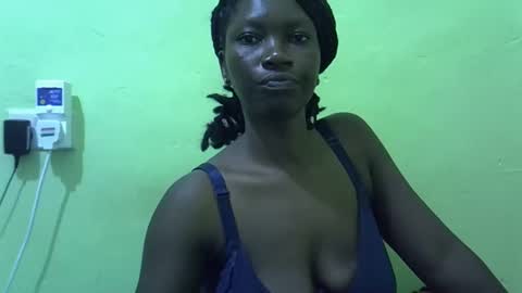 sweet_cherie1 online show from 05-26-26, 06:48
