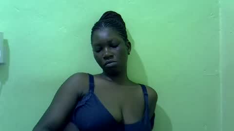 sweet_cherie1 online show from 06-12-26, 06:23
