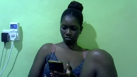 sweet_cherie1 online show from 06-18-26, 09:58