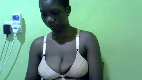 sweet_cherie1 online show from 06-19-26, 07:17
