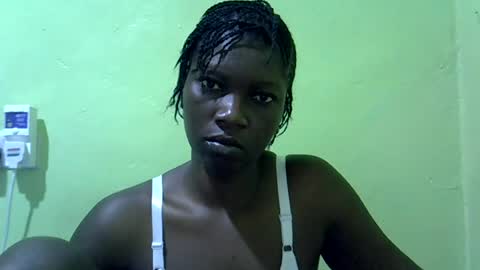 sweet_cherie1 online show from 07-10-26, 05:56