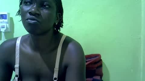sweet_cherie1 online show from 07-16-26, 06:58