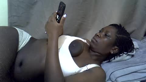 sweet_cherie1 online show from 07-25-26, 07:28