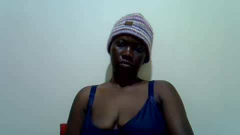 sweet_cherie1 online show from 08-03-26, 09:51