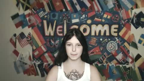 Snapshot of sweet_cherryg chatting on 09-20-25, 12:06 Ivy online show from 09-20-25, 12:06