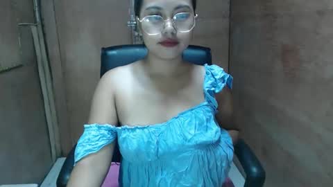 Snapshot of sweet_czylle chatting on 03-21-26, 11:30 sweet_czylle online show from 03-21-26, 11:30