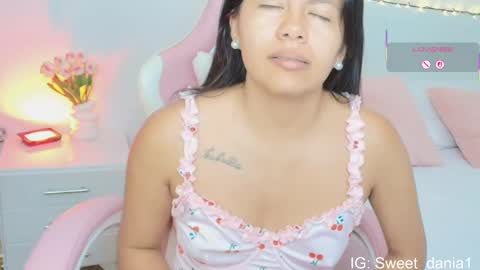 sweet_dania_ online show from 10-02-25, 08:54