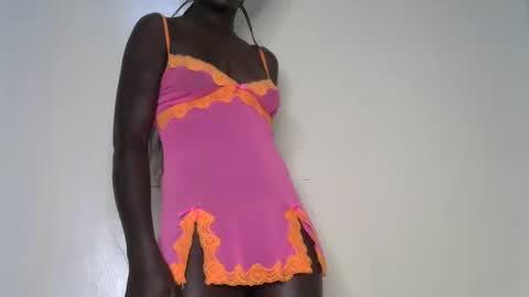 Snapshot of sweet_diva19 chatting on 03-06-25, 09:25 sweet_diva19 online show from 03-06-25, 09:25