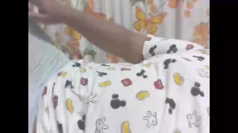 sweet_eddine online show from 10-31-25, 10:05