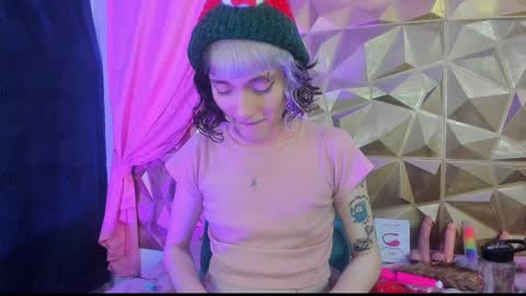  emmili  online show from 12-16-24, 12:16