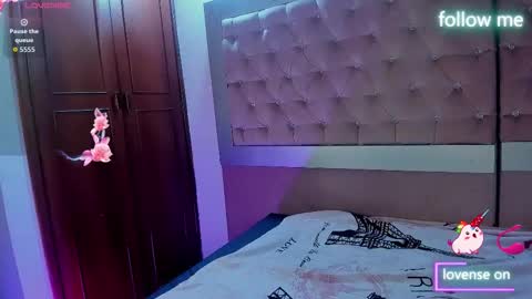  emmili  online show from 02-12-26, 11:49