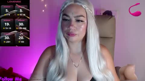 Snapshot of sweet_feeling30 chatting on 04-22-26, 10:44 carolina online show from 04-22-26, 10:44