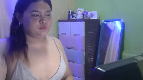 sweet_frex123 online show from 02-03-25, 09:08