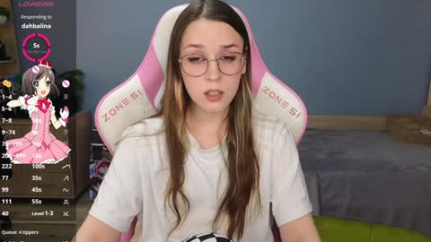 Snapshot of sweet_frosty chatting on 12-14-24, 04:56 Alice online show from 12-14-24, 04:56