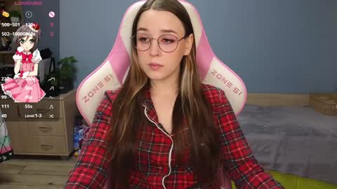 Snapshot of sweet_frosty chatting on 12-27-24, 02:14 Alice online show from 12-27-24, 02:14