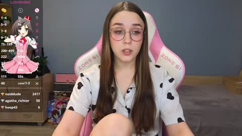 Snapshot of sweet_frosty chatting on 01-06-25, 06:25 Alice online show from 01-06-25, 06:25