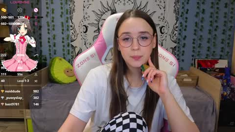 Snapshot of sweet_frosty chatting on 01-13-25, 06:27 Alice online show from 01-13-25, 06:27