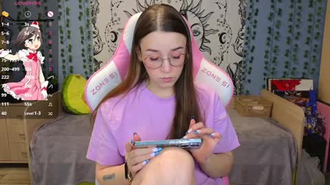 Snapshot of sweet_frosty chatting on 01-15-25, 03:54 Alice online show from 01-15-25, 03:54