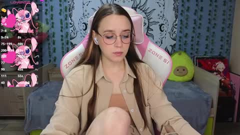 Snapshot of sweet_frosty chatting on 02-06-25, 03:06 Alice online show from 02-06-25, 03:06