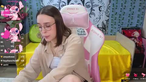 Snapshot of sweet_frosty chatting on 02-23-25, 05:56 Alice online show from 02-23-25, 05:56