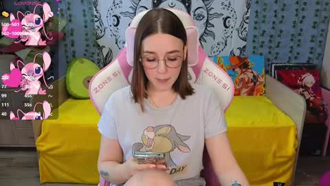 Snapshot of sweet_frosty chatting on 02-26-25, 03:10 Alice online show from 02-26-25, 03:10