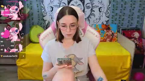 Snapshot of sweet_frosty chatting on 02-26-25, 06:15 Alice online show from 02-26-25, 06:15