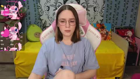 Snapshot of sweet_frosty chatting on 02-27-25, 02:42 Alice online show from 02-27-25, 02:42