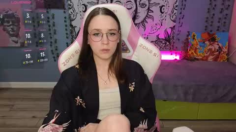 Snapshot of sweet_frosty chatting on 09-26-25, 03:10 Alice online show from 09-26-25, 03:10