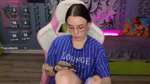 Snapshot of sweet_frosty chatting on 10-03-25, 02:19 Alice online show from 10-03-25, 02:19