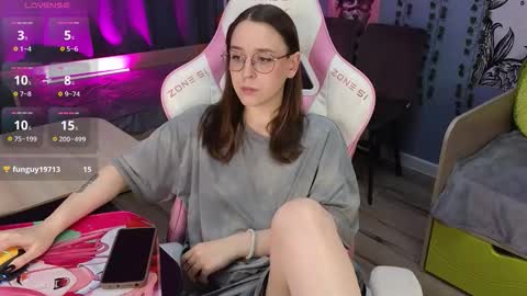 Snapshot of sweet_frosty chatting on 11-05-25, 03:39 Alice online show from 11-05-25, 03:39