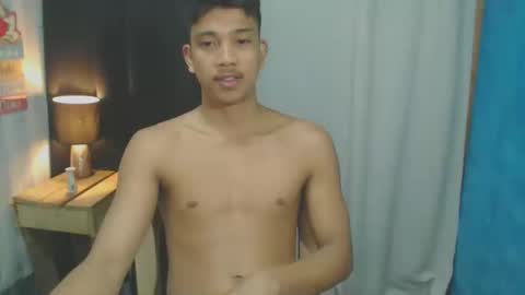 Snapshot of sweet_guyxx chatting on 01-13-25, 02:11 sweet_guyxx online show from 01-13-25, 02:11