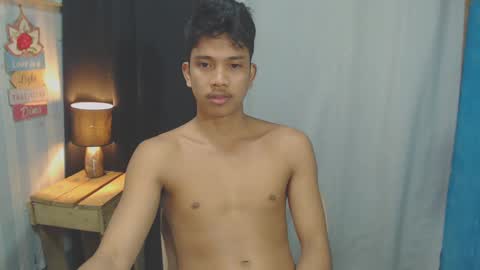 Snapshot of sweet_guyxx chatting on 01-27-25, 12:16 sweet_guyxx online show from 01-27-25, 12:16