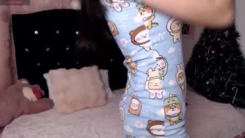 Hannah online show from 12-22-25, 10:01