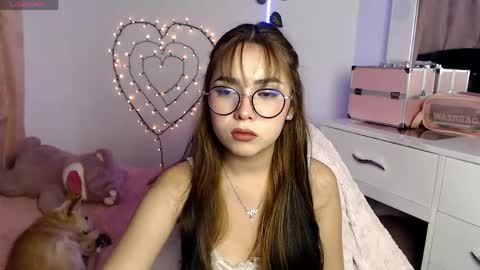 Hannah online show from 05-04-26, 04:52