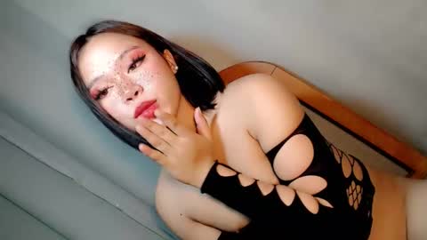 Snapshot of sweet_honeylove chatting on 03-08-26, 01:47 Anisha online show from 03-08-26, 01:47