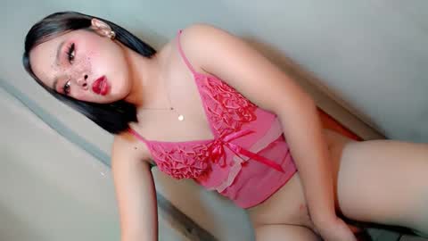 Snapshot of sweet_honeylove chatting on 03-11-26, 01:55 Anisha online show from 03-11-26, 01:55