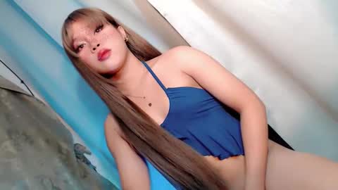 Snapshot of sweet_honeylove chatting on 03-14-26, 04:07 Anisha online show from 03-14-26, 04:07