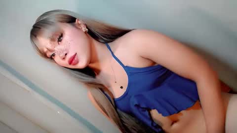 Snapshot of sweet_honeylove chatting on 03-16-26, 04:51 Anisha online show from 03-16-26, 04:51