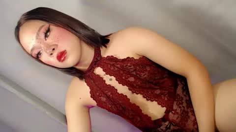 Snapshot of sweet_honeylove chatting on 03-28-26, 02:00 Anisha online show from 03-28-26, 02:00