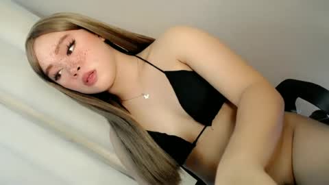 Anisha online show from 06-28-26, 04:40